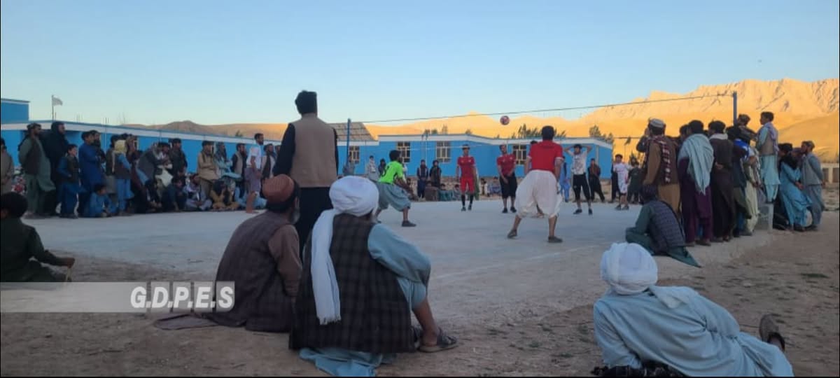 غور؛ برگزاری مسابقات کشتی رستمی، دوش و والیبال در ولسوالی تیوره