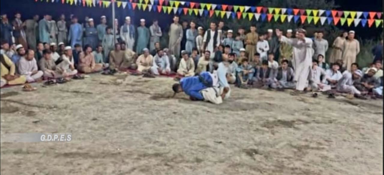 بلخ؛ شورتپې ولسوالۍ کې د ۹۰ پهلوانانو ترمنځ د کورش سیمه ییزې سیالۍ وشوې