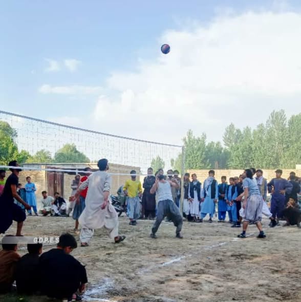 تخار؛ اشکمش ولسوالۍ کې د اتو لوبډلو ترمنځ د والیبال سیالۍ پای ته ورسېدې