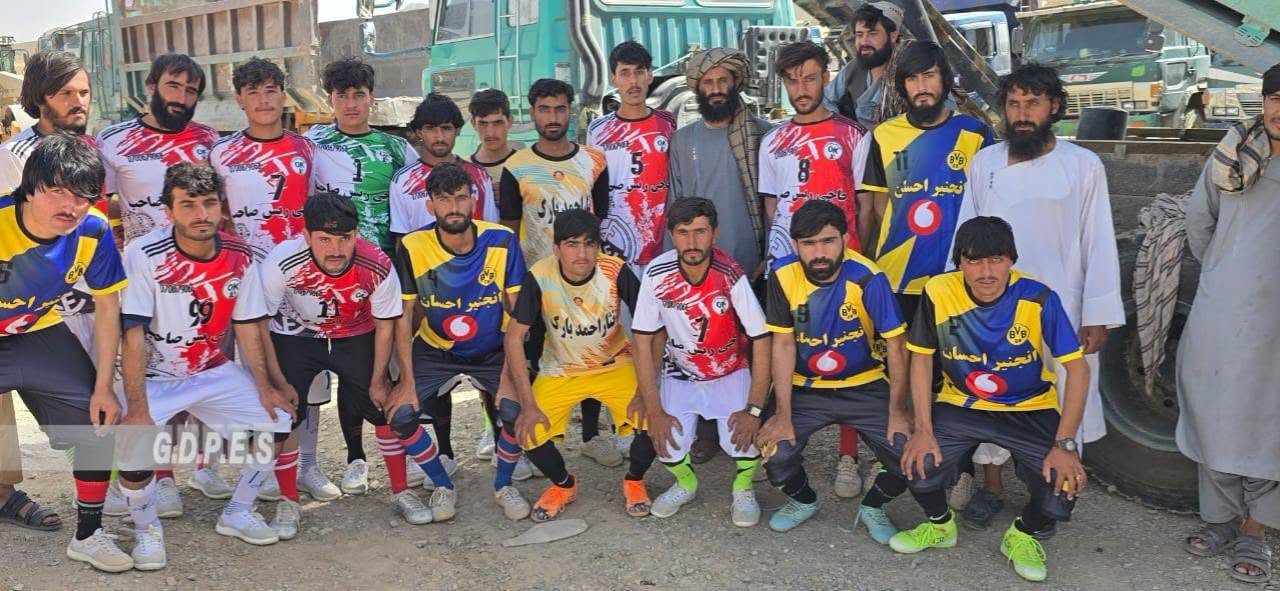 هلمند؛ نوزاد ولسوالۍ کې د ۱۲ لوبډلو ترمنځ د فوټبال سیالۍ پيل شوې