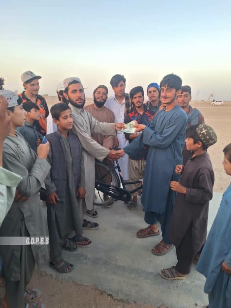 هلمند؛ مرکز لښکرګاه ښار کې د ١٢ لوبډلو ترمنځ د ټېپ بال کرېکټ سیالۍ پای ته ورسېدې