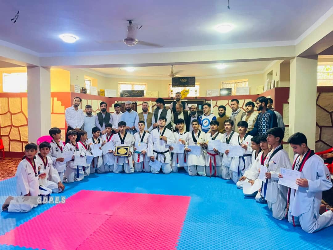 د بغلان مرکز کې د ۳۰ ورزشکارانو ترمنځ د تکواندو ټاکنیزې سیالۍ وشوې