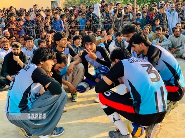خوست؛ باک ولسوالۍ کې د ٣٠ لوبډلو ترمنځ د والیبال سیالۍ پای ته ورسېدې
