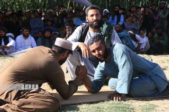 مسابقات دست کشتی با اشتراک ۲۴ بازیکن در ولسوالی کجران ولایت دایکندی برگزار گردید