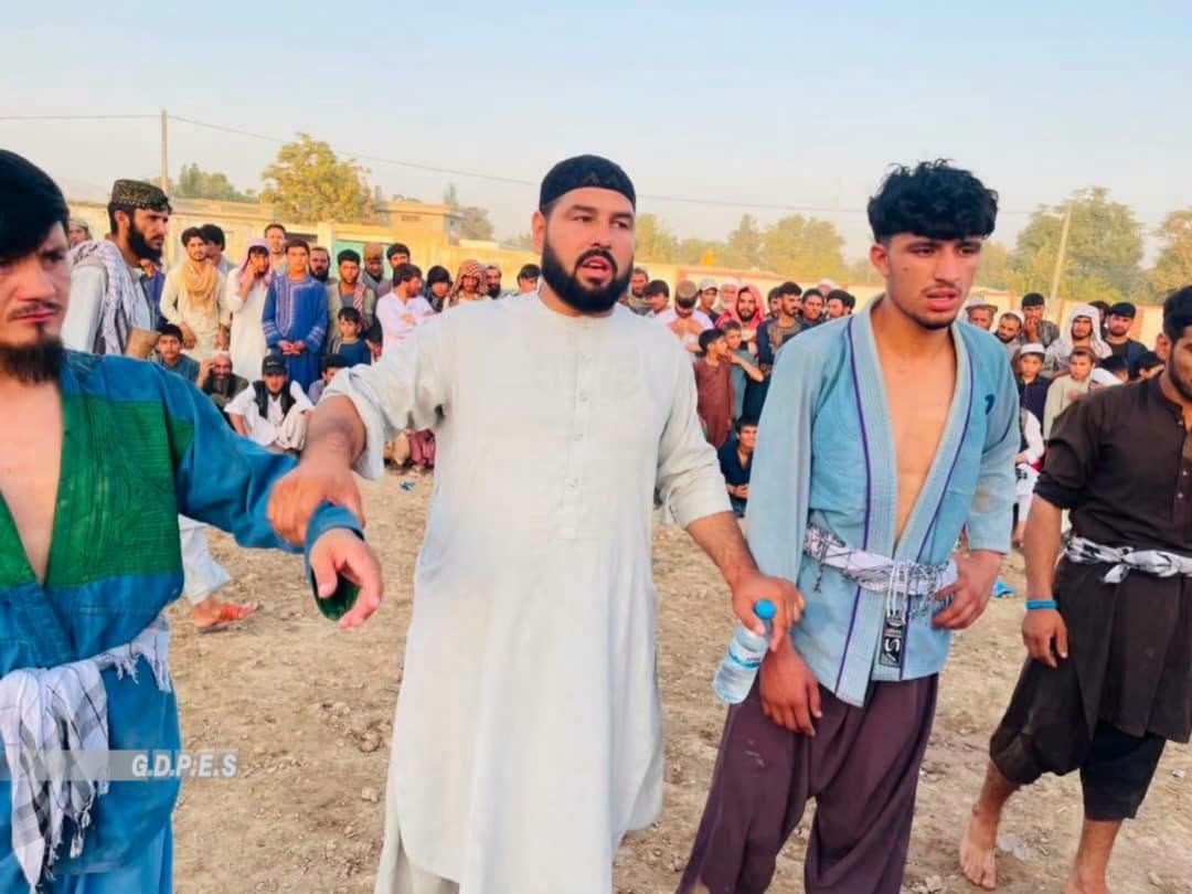 بغلان؛ مرکزي بغلان ولسوالۍ کې د ۵۶ کورشکارانو ترمنځ د کورش سیمه ییزې سیالۍ وشوې