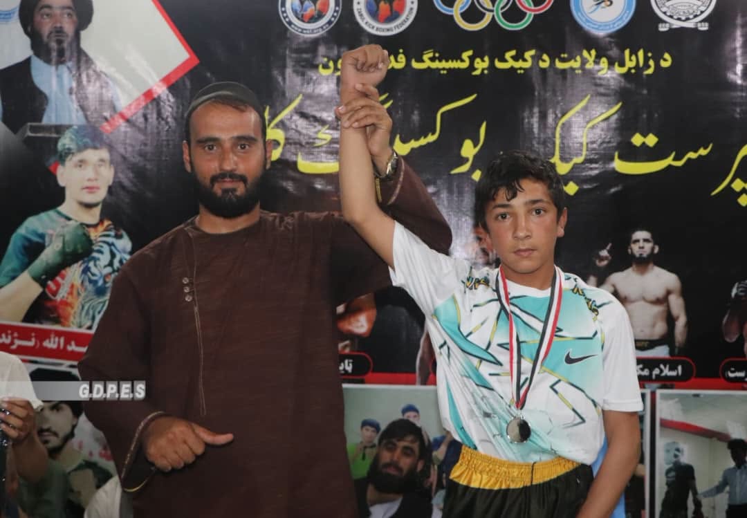 زابل؛ مرکز قلات ښار کې د ۱۸ ورزشکارانو ترمنځ د کېک بوکسېنګ سیالۍ ترسره شوې