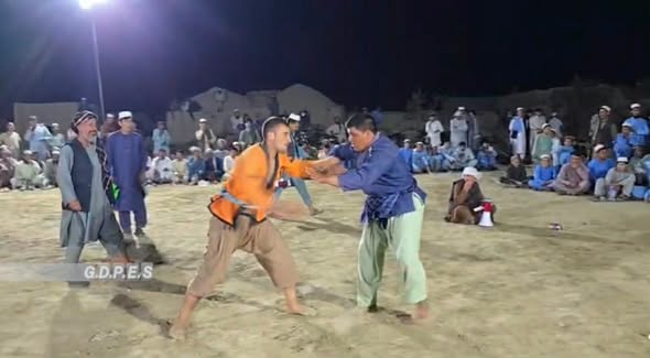 بلخ؛ شورتپې ولسوالۍ کې د ١٠۰ پهلوانانو ترمنځ سيالۍ وشوې