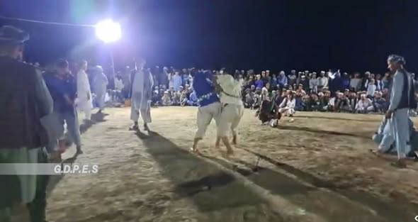 بلخ؛ چاهي ولسوالۍ کې د ٧٠ پهلوانانو ترمنځ سيالۍ وشوې 