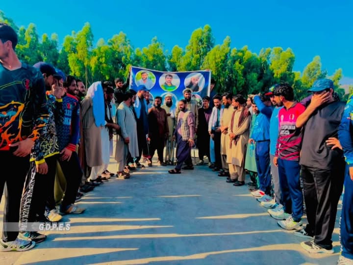 ننګرهار؛ ښېوې ولسوالۍ کې د ۱۶ لوبډلو ترمنځ د ټېپ بال کرېکټ سیالۍ پیل شوې