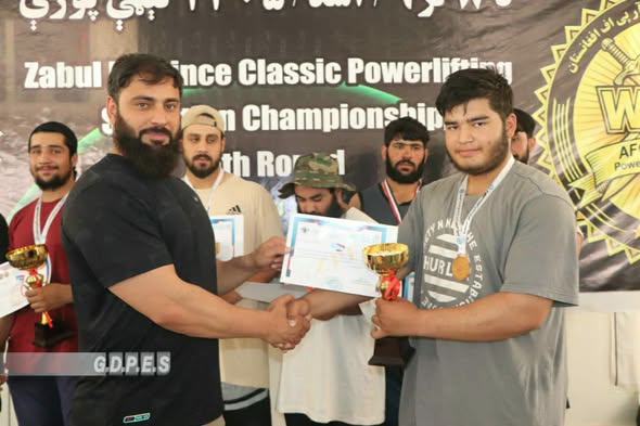 زابل؛ په مرکز قلات ښار کې د ۲۵ ورزشکارانو ترمنځ د پاورلفټنګ سیالۍ وشوې