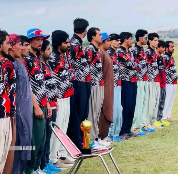 خوست کې د شپږ لوبډلو ترمنځ د ټېپ بال کرېکټ سیالۍ پیل شوې
