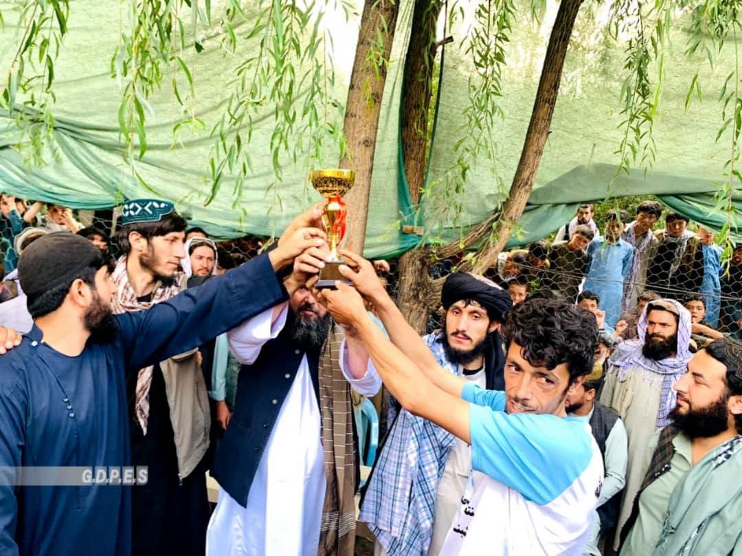 پروان؛ پایان رقابت‌های والیبال با اشتراک ۱۲ تیم در ولسوالی سرخ‌‌ پارسا