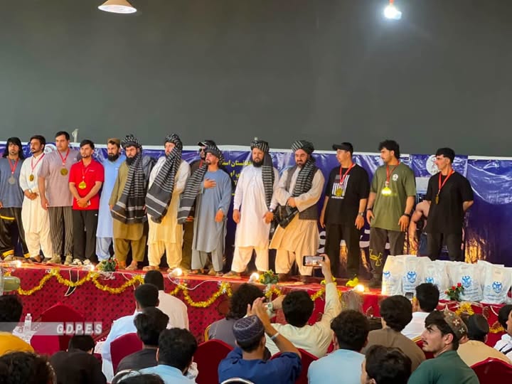 خوست کې د ۱۰۰ ورزشکارانو ترمنځ د بدن ښکلا او فتنس ټاکنیزې سیالۍ ترسره شوې