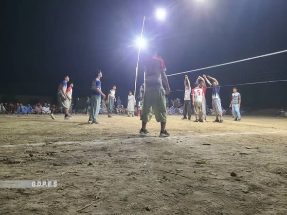 کندز؛ قلعه زال ولسوالۍ کې د اوو لوبډلو ترمنځ د والیبال سیالۍ ترسره شوې