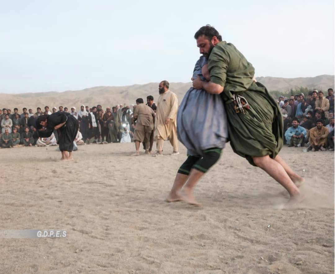 زابل؛ شینکۍ ولسوالۍ کې د ٦٠ ورزشکارانو ترمنځ د غېږ نیونې سیالۍ ترسره شوې