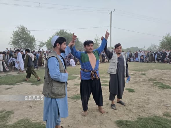 کندز؛ امام صاحب ولسوالۍ کې د ۷۵ ورزشکارانو ترمنځ د غېږ نیونې سیالۍ ترسره شوې