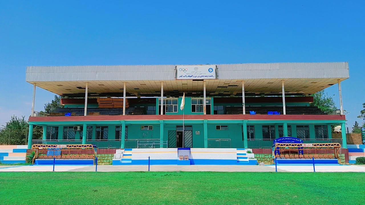 کندز کې د ٤٠ ورزشکارانو ترمنځ د غېږ نیونې سیالۍ ترسره شوې