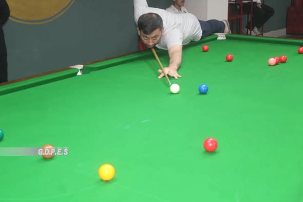 بلخ؛ مزار شریف ښار کې د ٣٨ ورزشکارانو ترمنځ د سنوکر سیالۍ پيل شوې