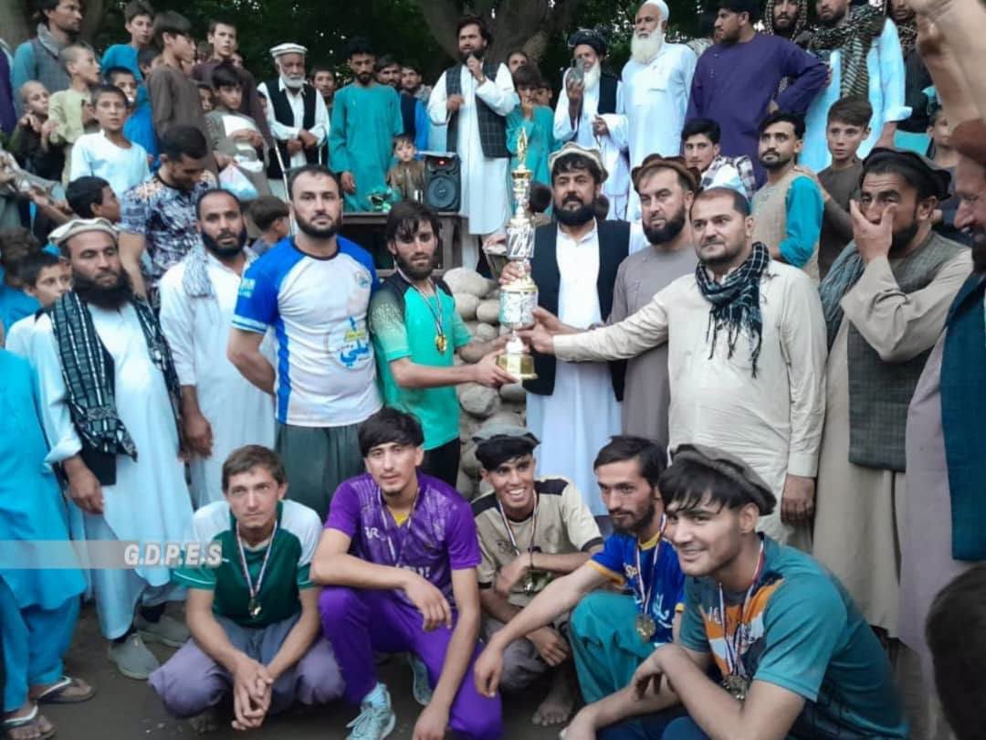 لغمان؛ مسابقات والیبال در ولسوالی علینگار به پایان رسید