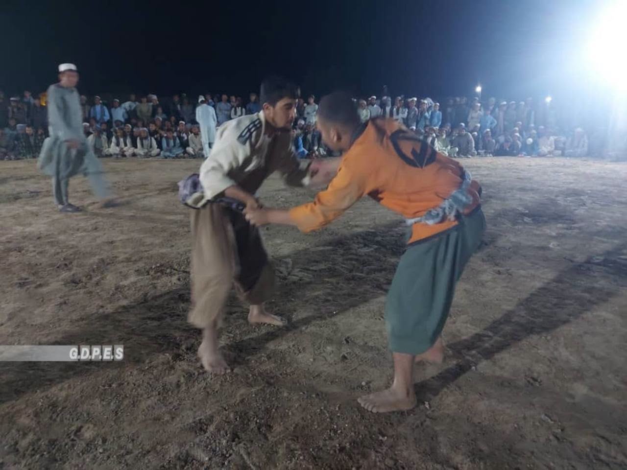بلخ؛ چاهي ولسوالۍ کې د ٧٠ پهلوانانو ترمنځ سيالۍ وشوې