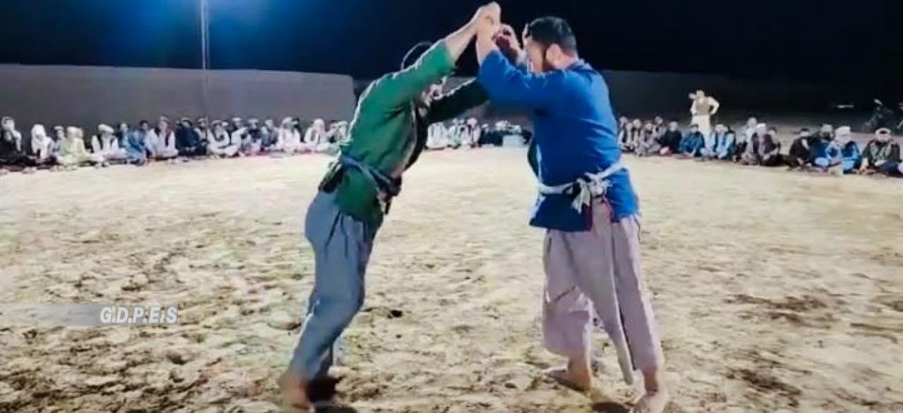 مسابقات پهلوانی با اشتراک ۹۰ ورزشکار در ولسوالی خانقاه ولایت جوزجان برگزار گردید