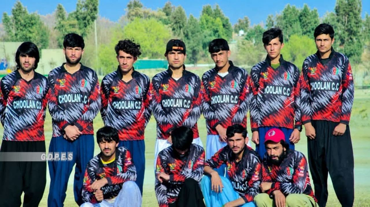 خوست کې د ۳۰ لوبډلو ترمنځ د ټېپ بال کرېکټ سیالۍ پیل شوې