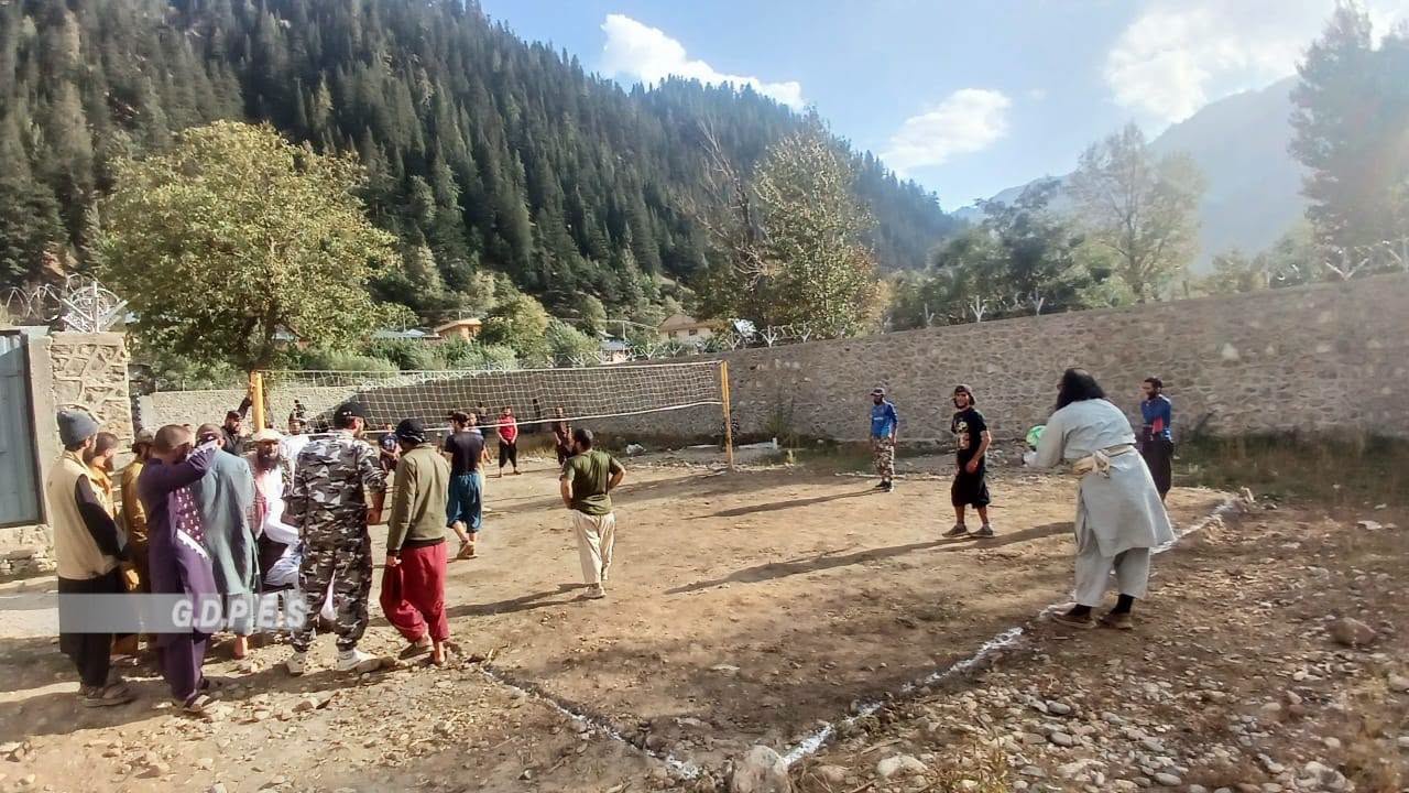 نورستان؛ مرکزي زندان کې د شپږو لوبډلو ترمنځ د واليبال سيالۍ پيل شوې