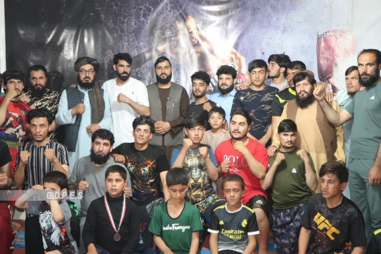 زابل؛ مرکز قلات ښار کې د ١٨ ورزشکارانو ترمنځ د نیو فول کانټاکټ سیالۍ ترسره شوې