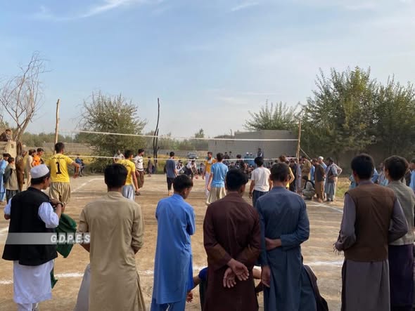 کندز؛ امام صاحب ولسوالۍ کې د لسو لوبډلو ترمنځ د والیبال سیالۍ پای ته ورسېدې