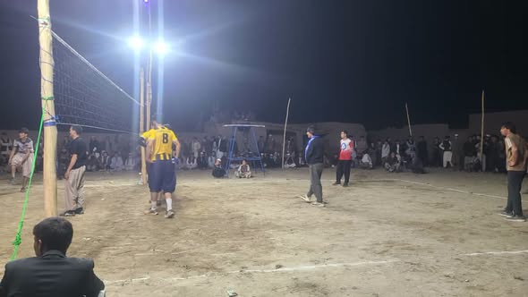 کندز؛ قلعه زال ولسوالۍ کې د پنځو لوبډلو ترمنځ د والیبال سیالۍ ترسره شوې