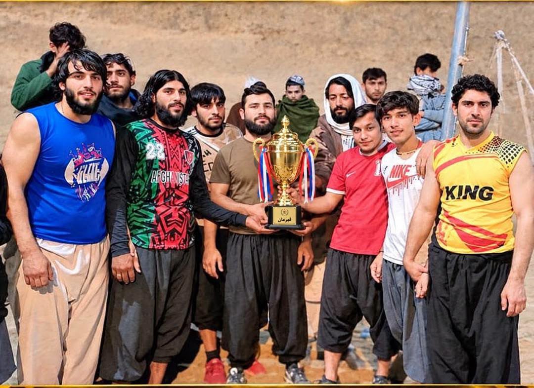 بغلان؛ نهرين ولسوالۍ کې د واليبال سيالۍ د ابخانه لوبډلې په اتلولۍ پای ته ورسېدې