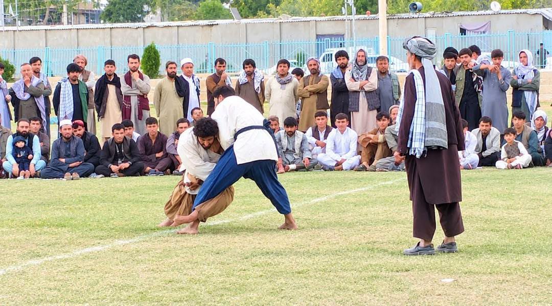 مسابقات پهلوانی کورش با اشتراک ۳۰ پهلوان در مرکز ولایت بغلان برگزار گردید