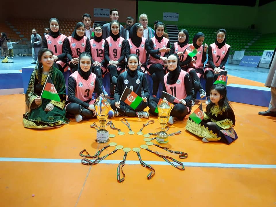 تیم والیبال آریانا مهاجرین ایران
