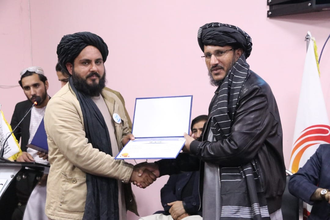 د ولايتونو د بدني روزنې او ورزش مسوولینو ته د ورزش د ودې مديريتي شپږ ورځنى سمينار پاى ته ورسيد