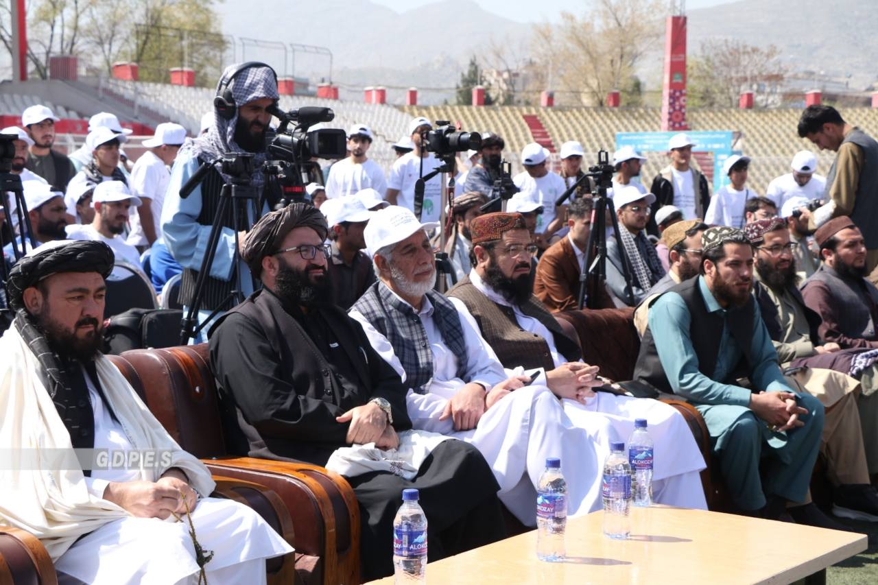 کابل کې د ۲۰۰ ورزشکارانو ترمنځ د ځغاستې ماراتن سبک سيالۍ ترسره شوه 