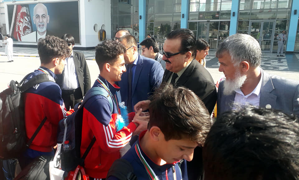 د افغانستان د تنکيو ځوانانو تکواندو ملي لوبډله د ورزشي ادارو او هېوادوالو له تود هرکلي سره هېواد ته راستنه شوه.